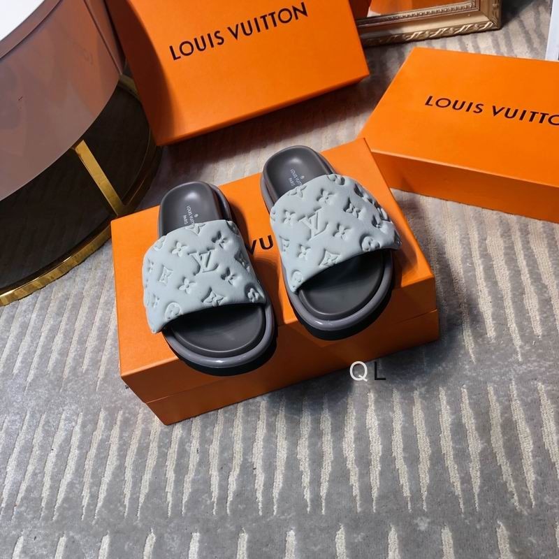 LV Women's Slippers 168